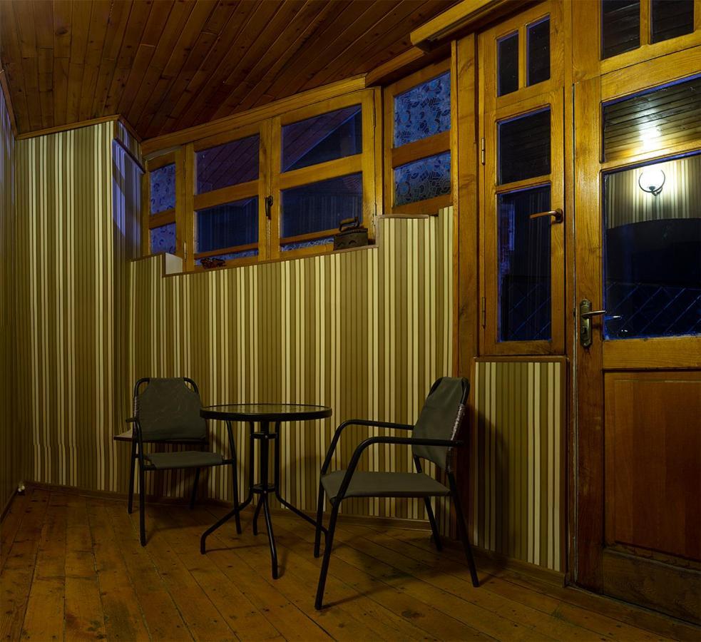 Apartment In The Heart Of Old Tbilisi Exteriör bild